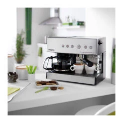 MAGIMIX Combiné Cafetière Expresso/Filtre Automatique Chromé Mat -Magimix Soldes Boutique magimix combine cafetiere expressofiltre automatique chrome mat 5